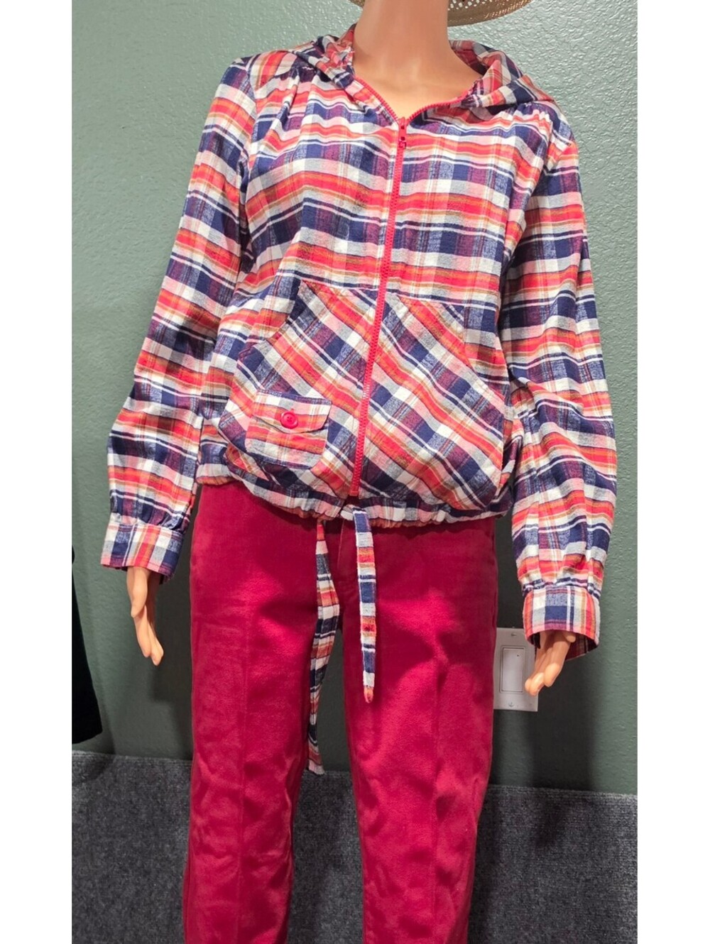 VS48. Vintage 1980s Active Gear for The Limited plaid hooded jacket